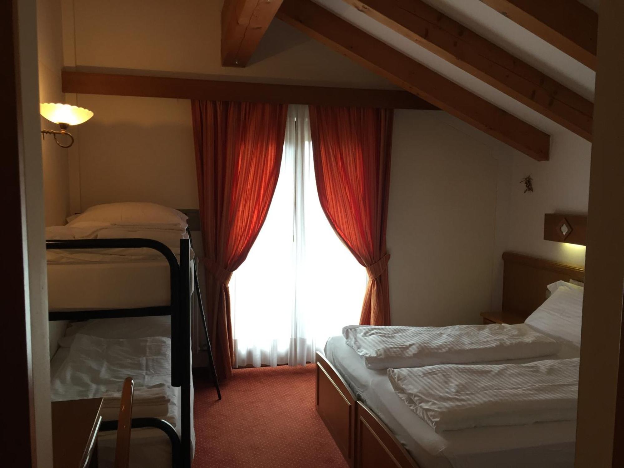 Hotel Collini Pinzolo Kültér fotó