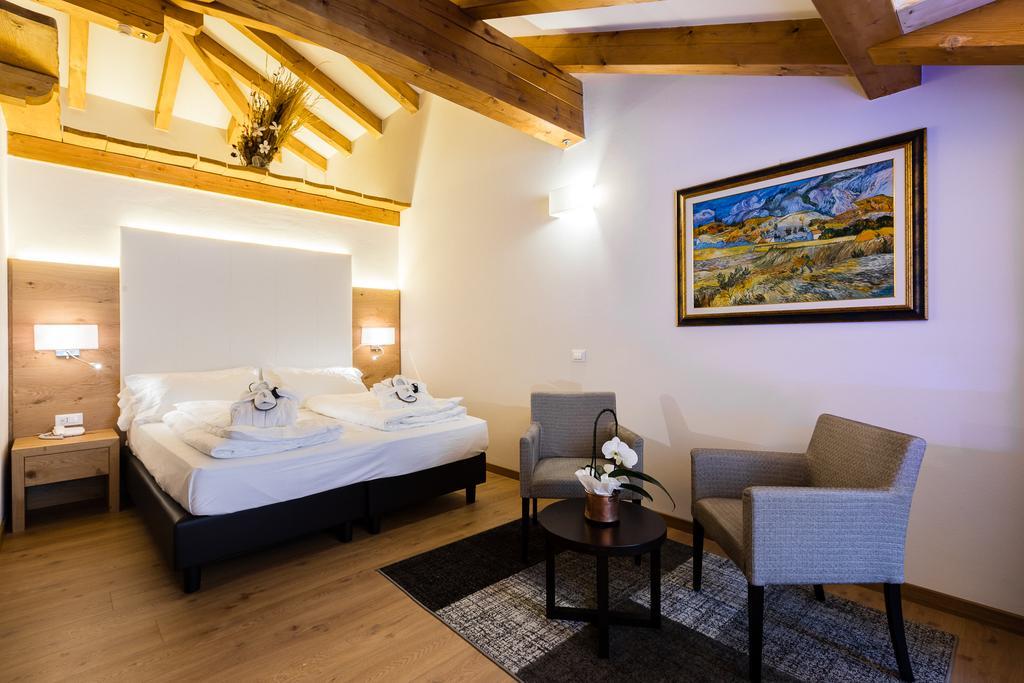 Hotel Collini Pinzolo Kültér fotó