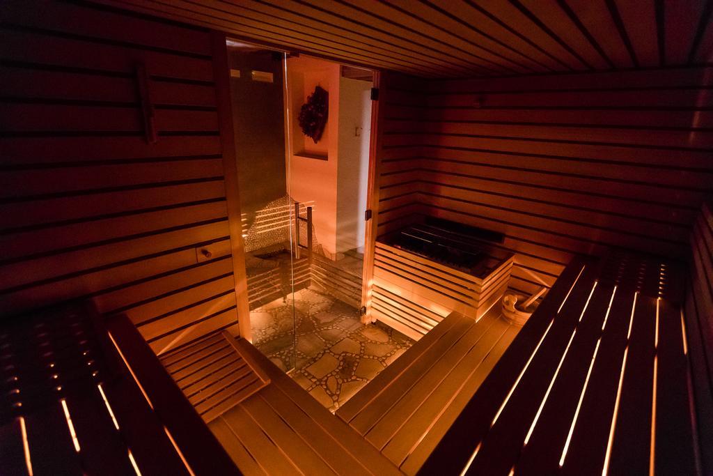 Hotel Collini Pinzolo Kültér fotó