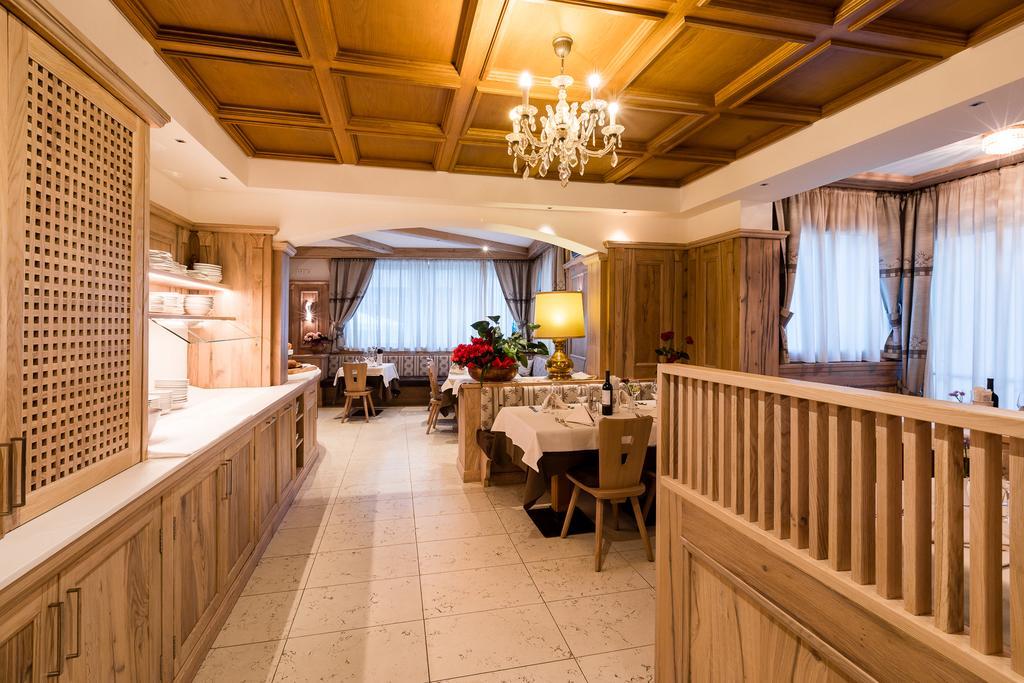Hotel Collini Pinzolo Kültér fotó